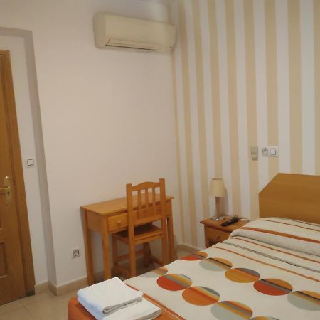 Pension Dominguez Madri Exterior foto